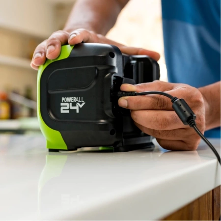 Система акустическая беспроводная Greenworks GPT-MNBS (гибрид. 24V/220V,Bluetooth,USB,без АКБ и ЗУ)
